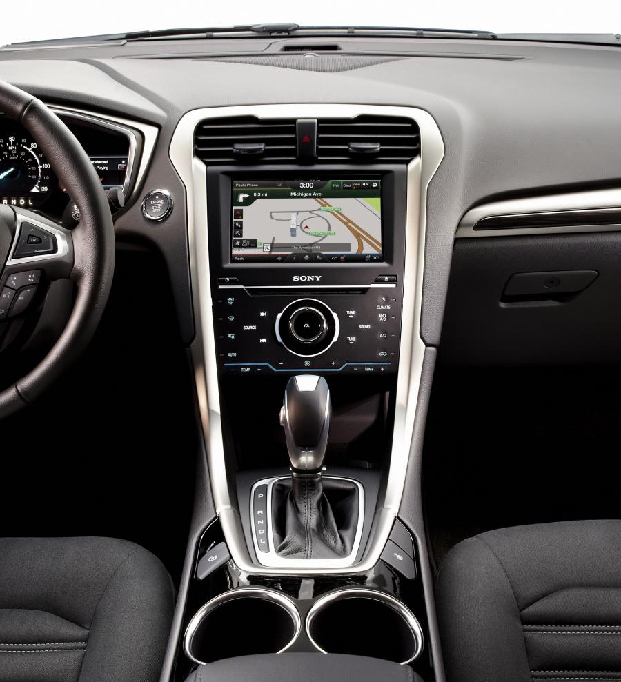  Ford Fusion Hybrid 2012 года  (фото 9 из 29)